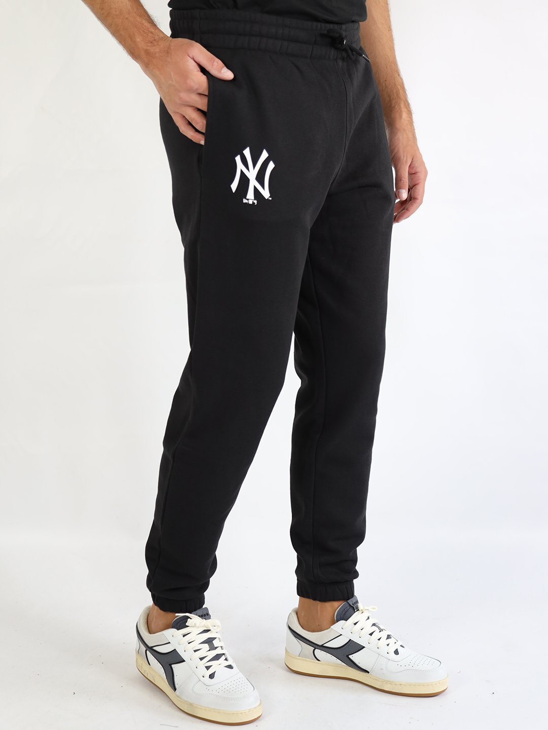 Pantalone New Era nero
