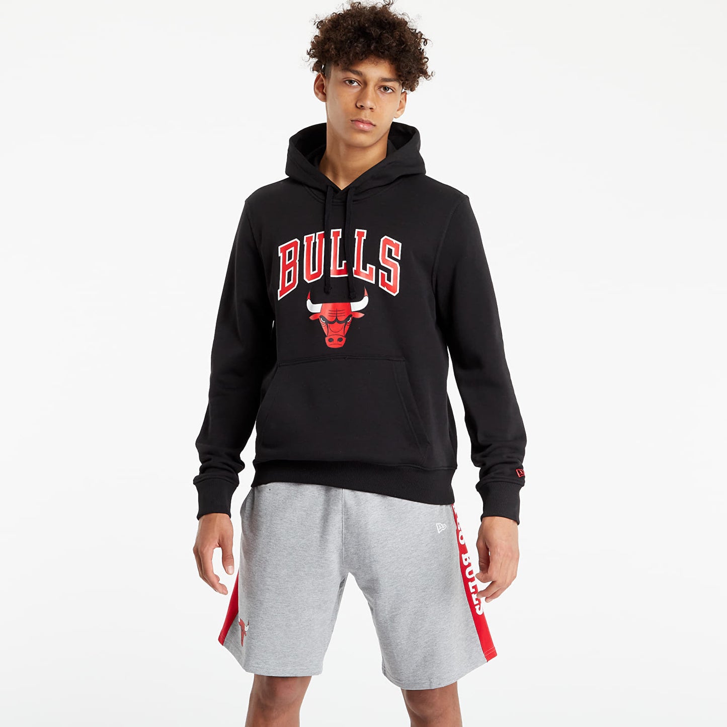 Felpa Chicago Bulls con cappuccio New Era nero