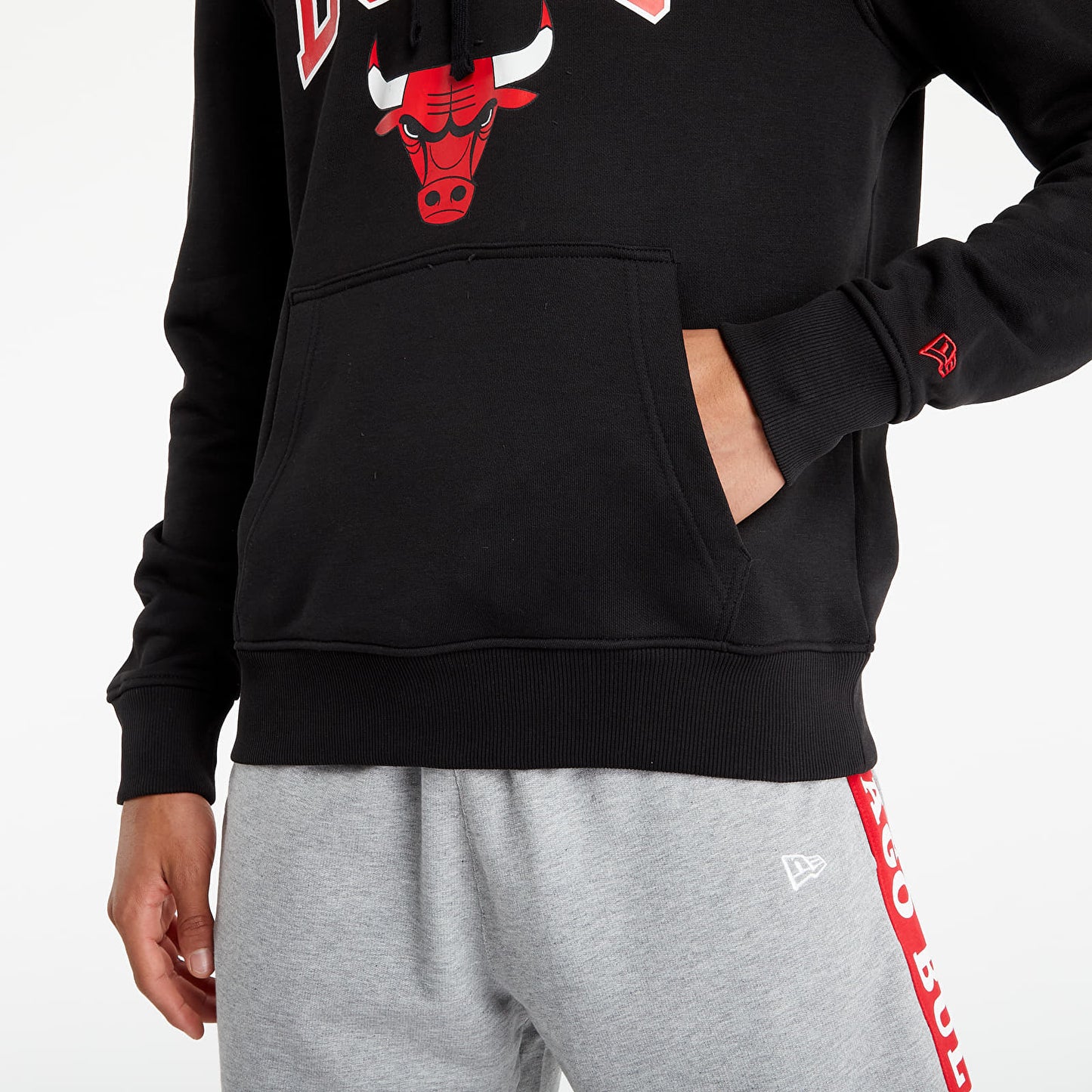 Felpa Chicago Bulls con cappuccio New Era nero