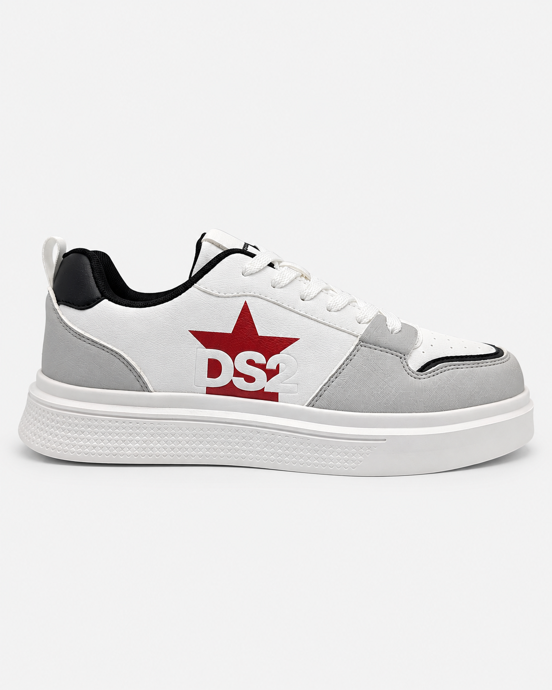 Vista laterale esterna delle sneakers uomo DS2 Platform Star bianche e grigie, con stella rossa e suola alta