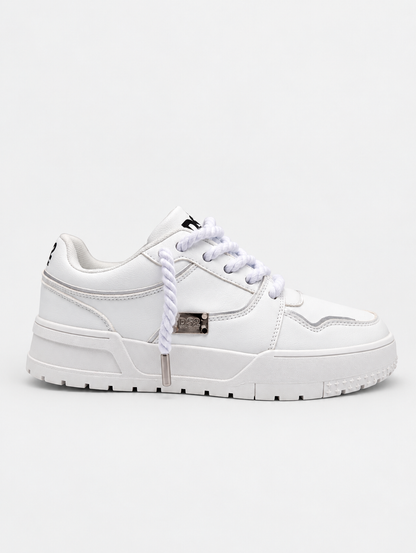 Sneaker uomo bianca DS2 ROP con lacci in corda e targhetta metallica, lato esterno