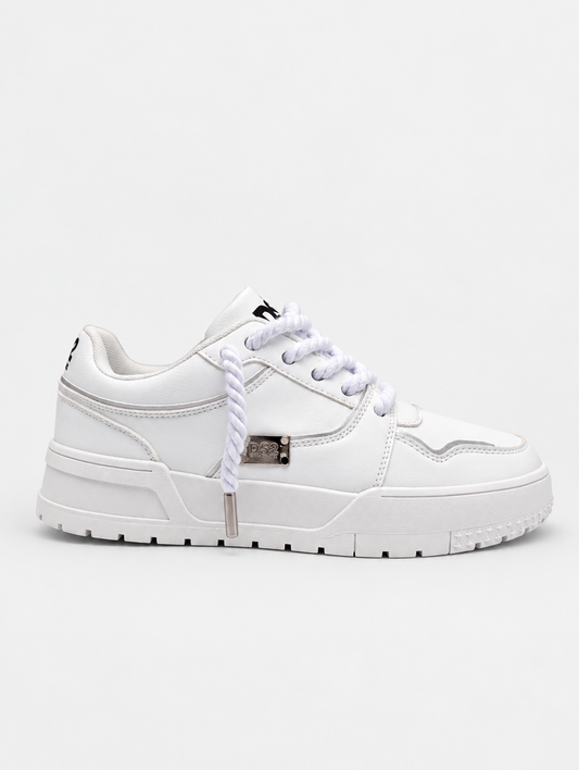 Sneaker uomo bianca DS2 ROP con lacci in corda e targhetta metallica, lato esterno