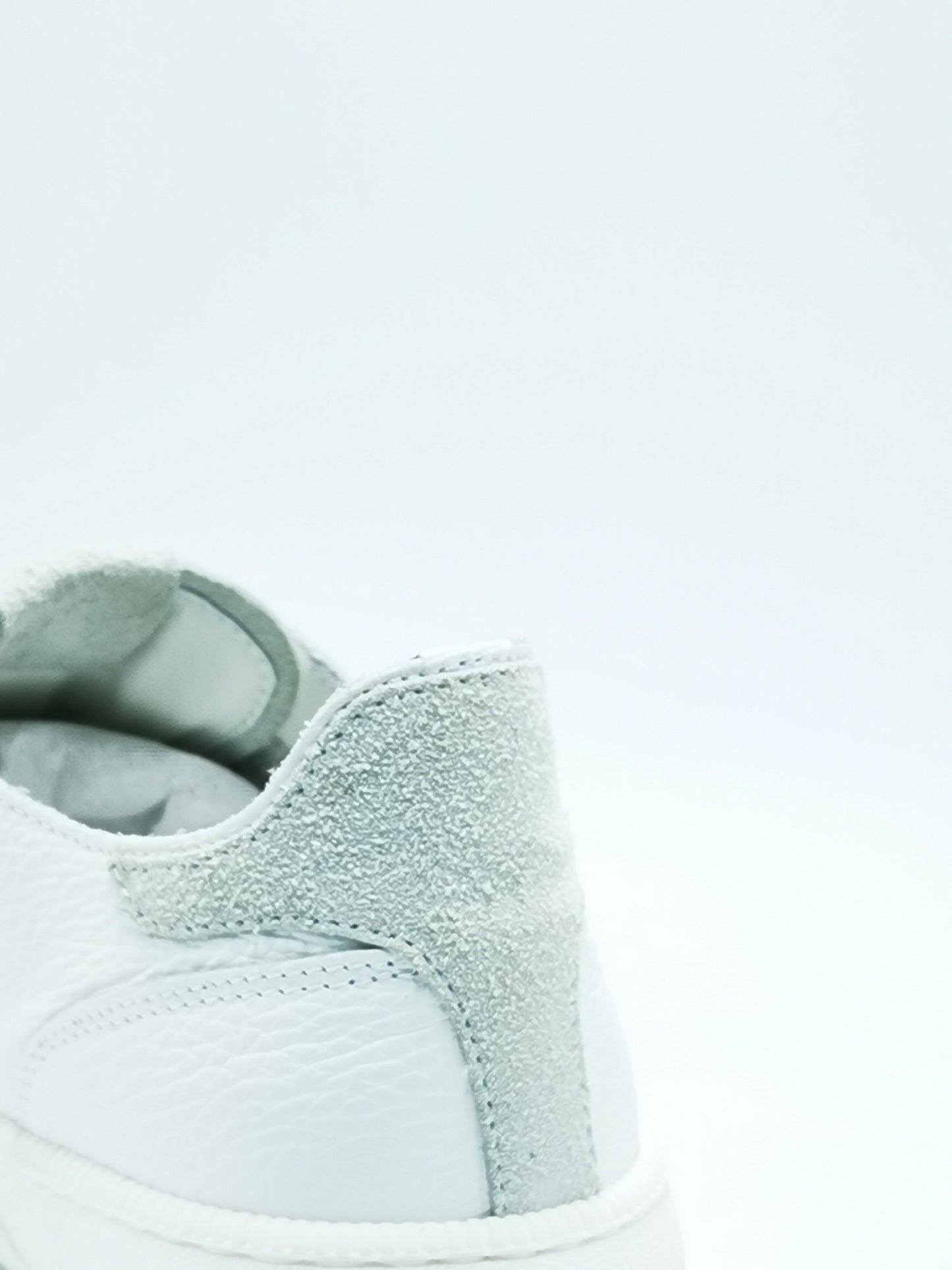 Sneakers artigianali Colbaffo in pelle bianca