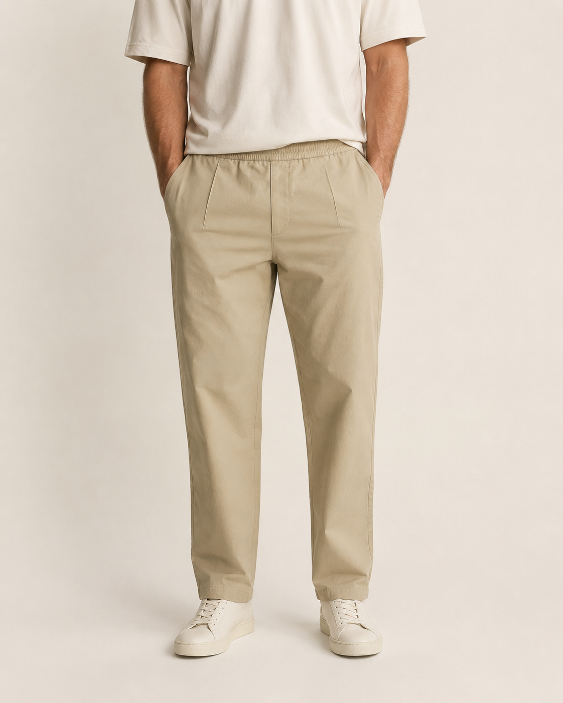 Pantalone uomo carrot fit beige in fresco cotone con vita elastica