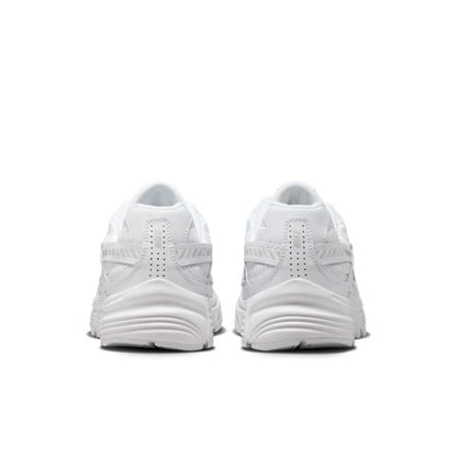 Nike Initiator White
